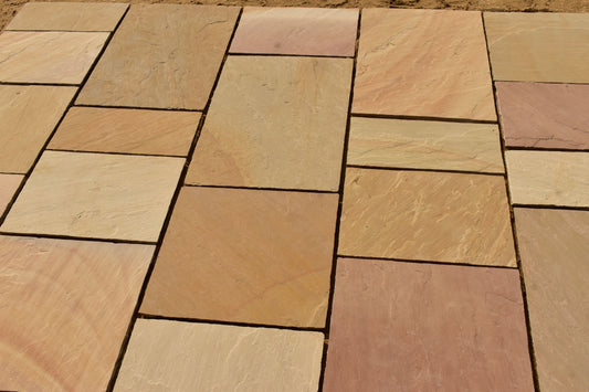 🌿 Why Flagstone Patios Are the Top Landscaping Trend in the UK for 2025