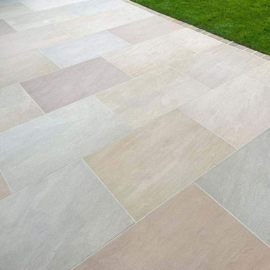 Heritage Green Paving Slab – natural stone paving with earthy green tones for traditional landscapes.