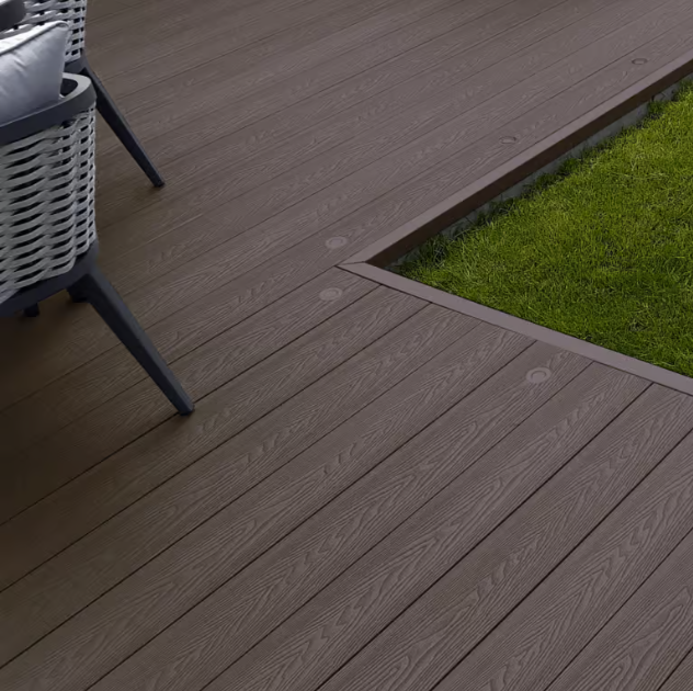 Brown Deckboard – stylish and slip-resistant surface for decking