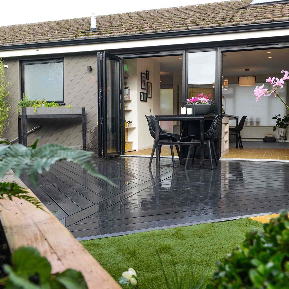 Modern Black Decking Composite β minimalist and clean aesthetic for patios and balconies