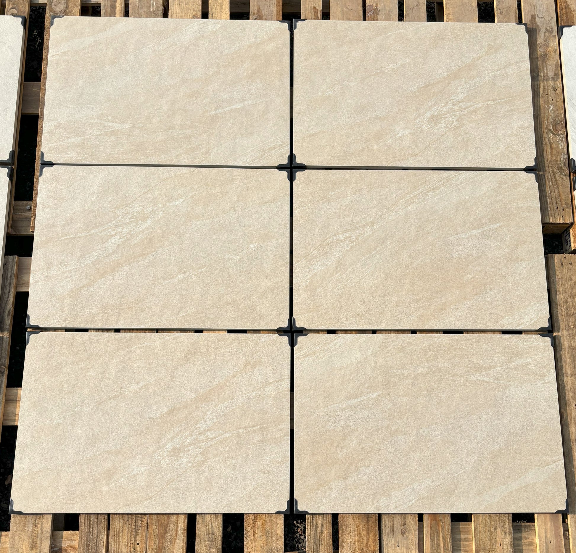 Canyon Beige Paving Slabs – warm-toned porcelain tiles ideal for soft, natural-looking outdoor spaces.