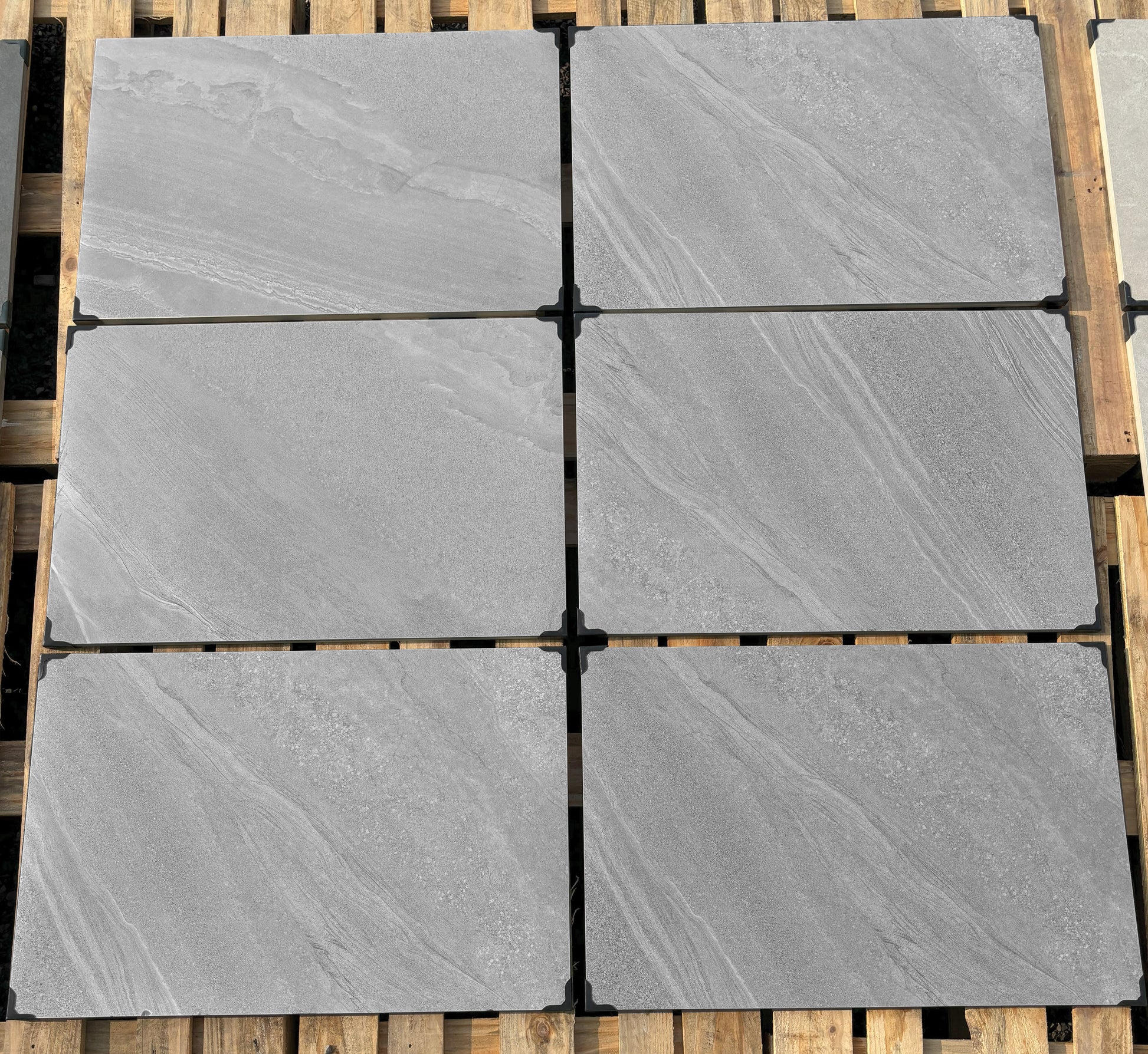 Graphite Grey Paving Slabs – bold, deep-grey porcelain with a sleek, urban look